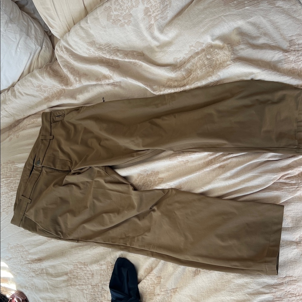 Lululemon Athletica Men's ABC Pants - khaki